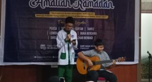 kegiatan amaliyah ramadhan untuk menyalurkan bakat pada siswa smp islam Al-Azhar 24 makassar