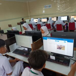 Pelaksanaan Kegiatan ANBK di SMP Islam Al Azhar 24 Hertasning Makassar