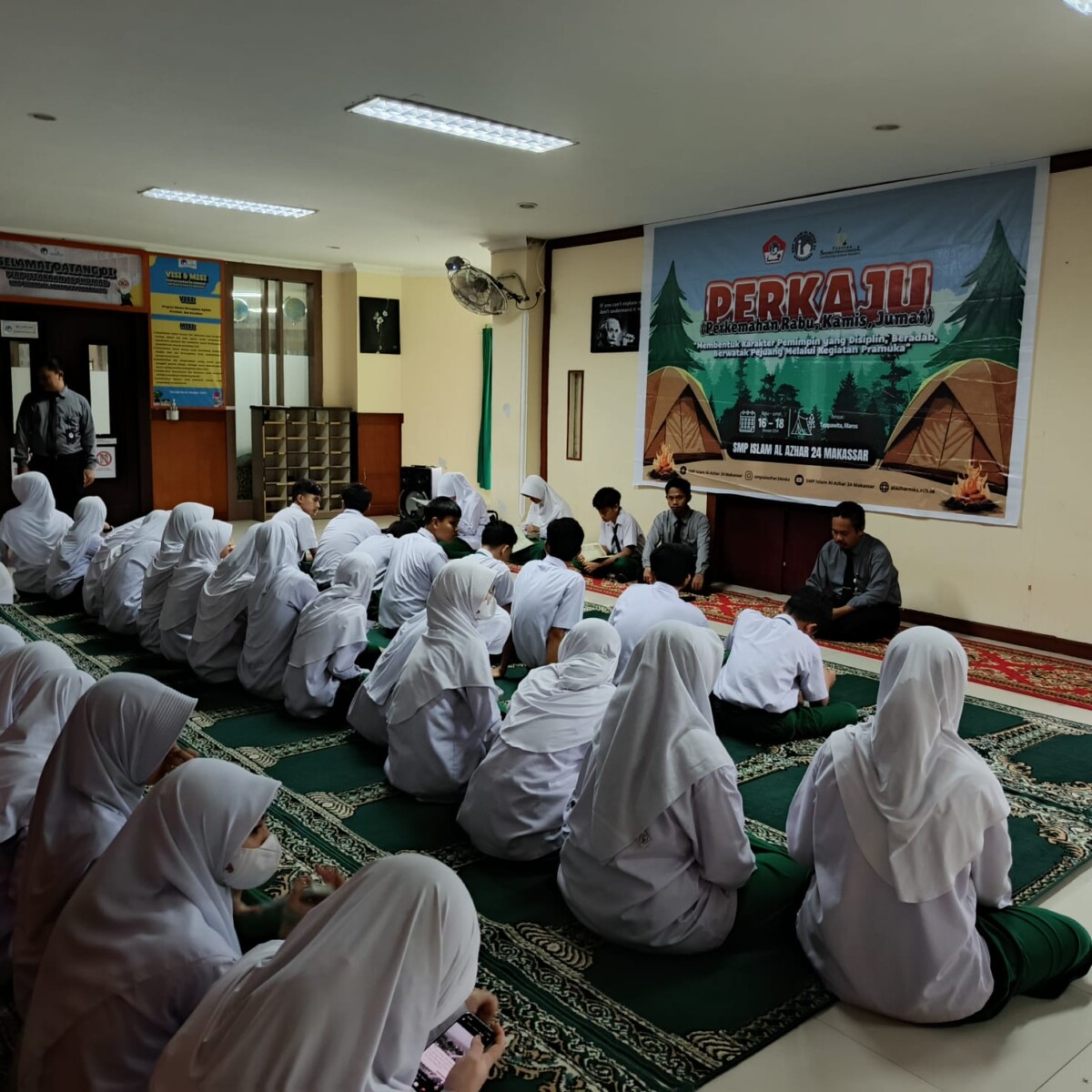 KEGIATAN PELEPASAN PERKAJU (Perkemahan Rabu, Kamis, Jumat) Di SMP Islam Al Azhar 24 Hertasning Makassar