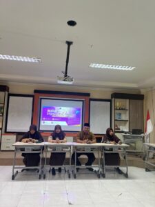 Pelatihan “Canva For Education” Untuk Meningkatkan Kompetensi Guru di SMP Islam Al Azhar 24 Hertasning Makassar