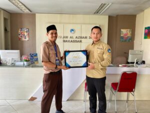 Kembali Bergerak  “SD Islam Al Azhar 34 Makassar Salurkan Donasi Palestina”