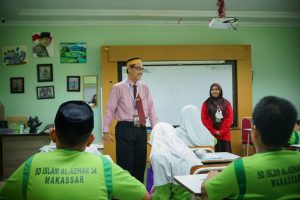 Pengawas YPI Al Azhar Pusat Lakukan Supervisi dan Pembinaan di SD Islam Al Azhar 34 Makassar
