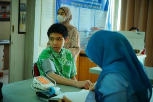 Langkah Nyata Peduli Tumbuh Kembang, Kelas 6 SD Islam Al Azhar 34 Makassar Jalani Cek Kesehatan