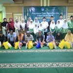 Berbagi Kebahagiaan Ramadhan, SD Islam Al Azhar 34 Makassar Salurkan Ratusan Paket dan Zakat Fitrah