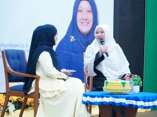 Pola Asuh Bertumbuh dan Beradab